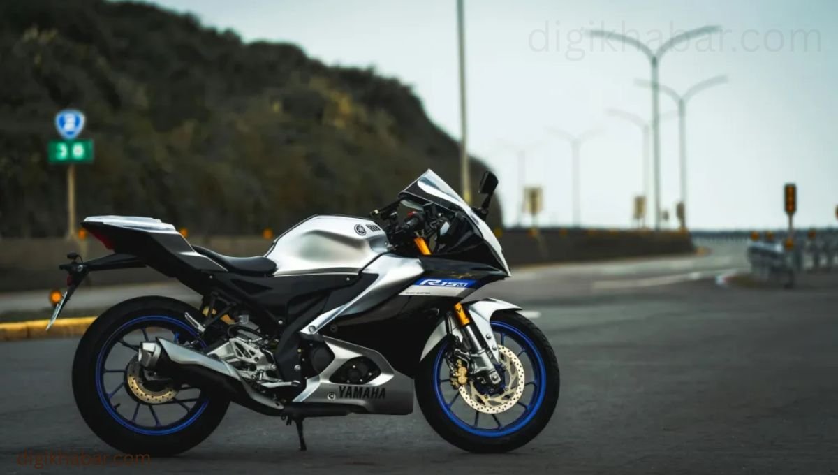 Yamaha R15